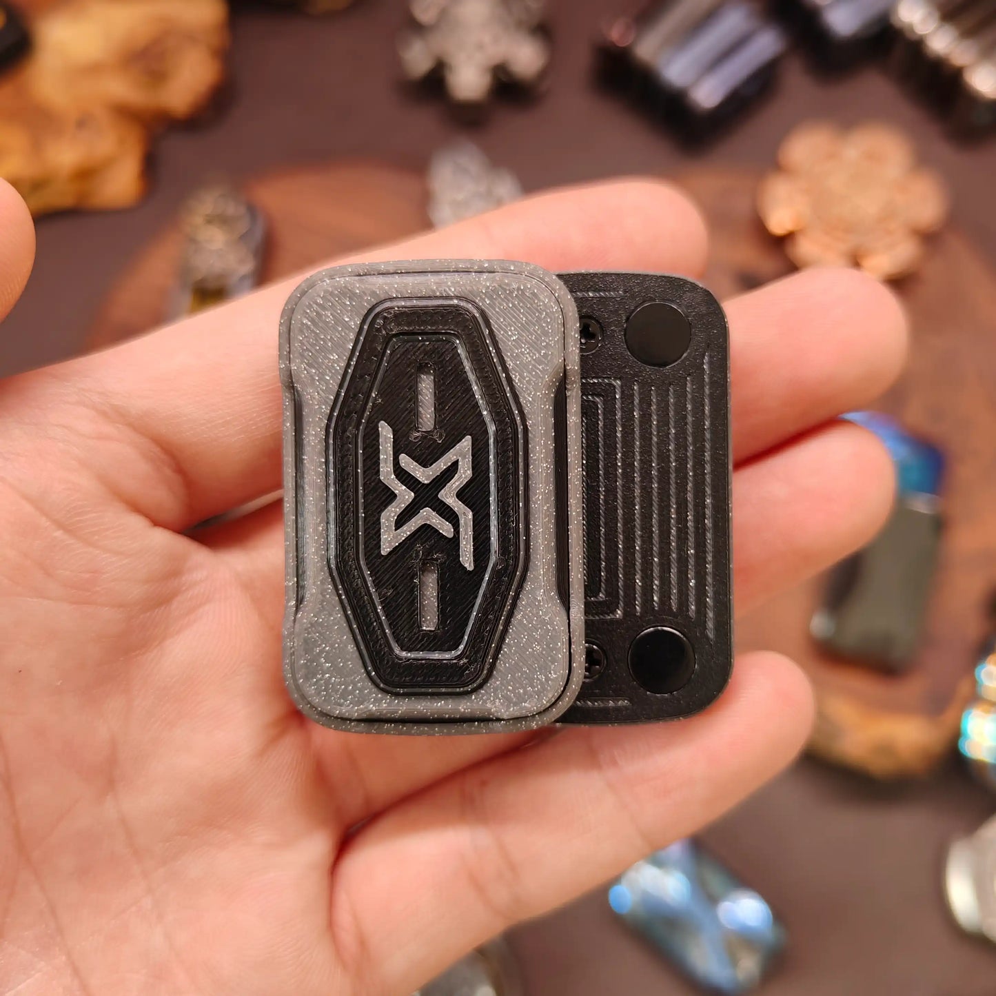 X56 Infinite-Slide Fidget Card