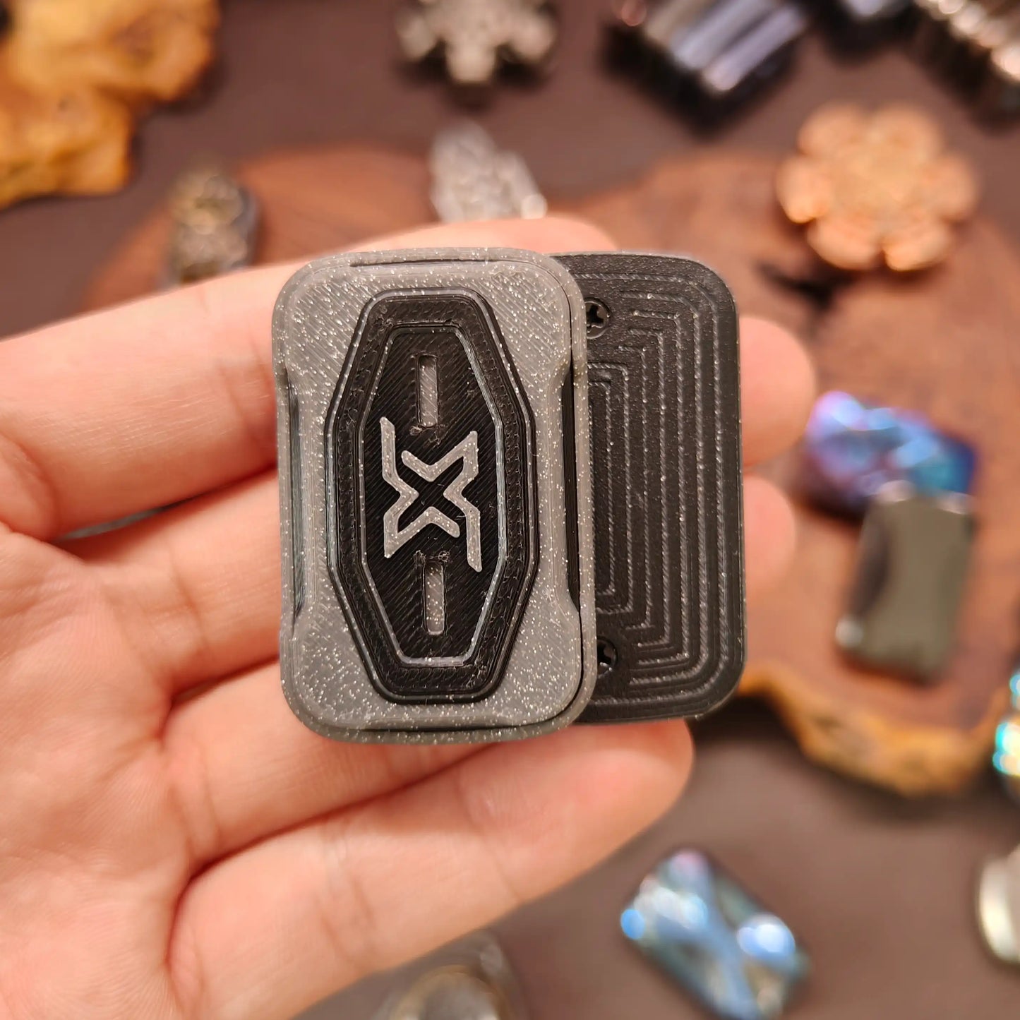 X56 Infinite-Slide Fidget Card